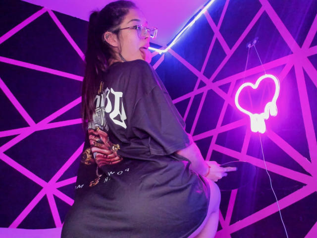 KatieSantana - Live porn &amp; sex cam - 26286277