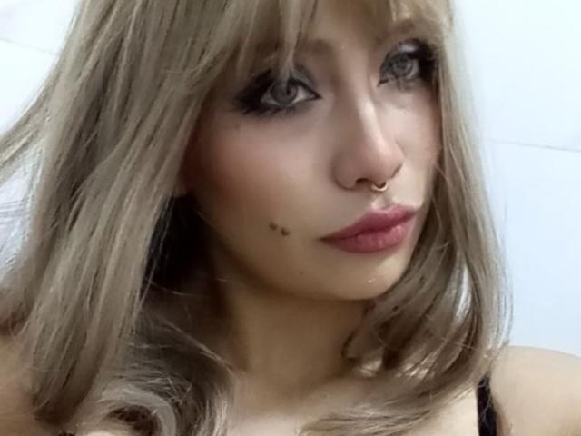 Evannia - Live sex cam - 26295861