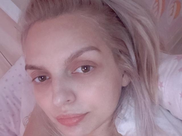 DouceAmelia - Live sex cam - 26296601