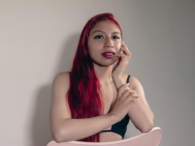 ZoeRedds - Live porn &amp; sex cam - 26297117