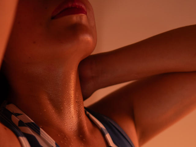 ZoeRedds - Camera khiêu dâm &amp; quyến rũ trực tiếp - 26297245