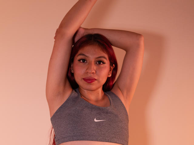 ZoeRedds - Live porn &amp; sex cam - 26297297