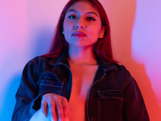 ZoeRedds - Live porn &amp; sex cam - 26297385