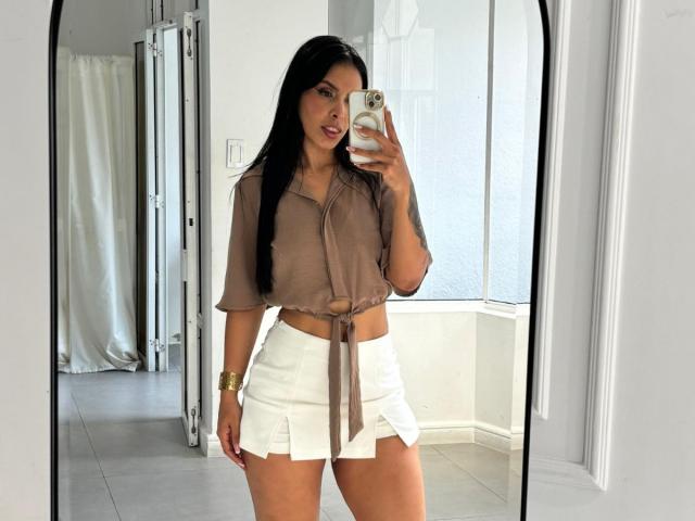 SalmaSoto - Élő pornó és szexkamera - 26303585