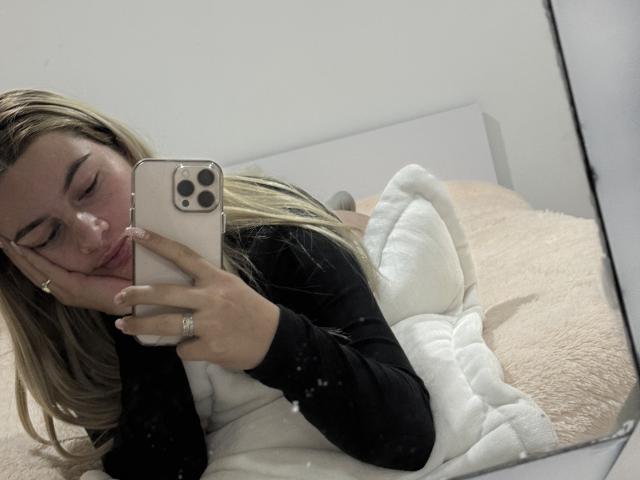 AtheneaRossi - Live porn &amp; sex cam - 26308325