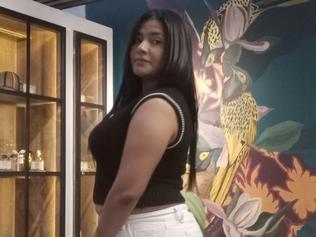 ArianithaXox - Live porn &amp; sex cam - 26310365