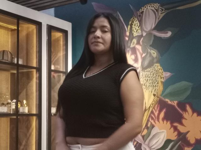 ArianithaXox - Live porn &amp; sex cam - 26311873