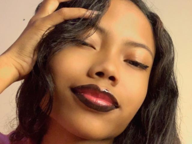 LindaSanchezL - сексуальная веб-камера в реальном времени - 26314133