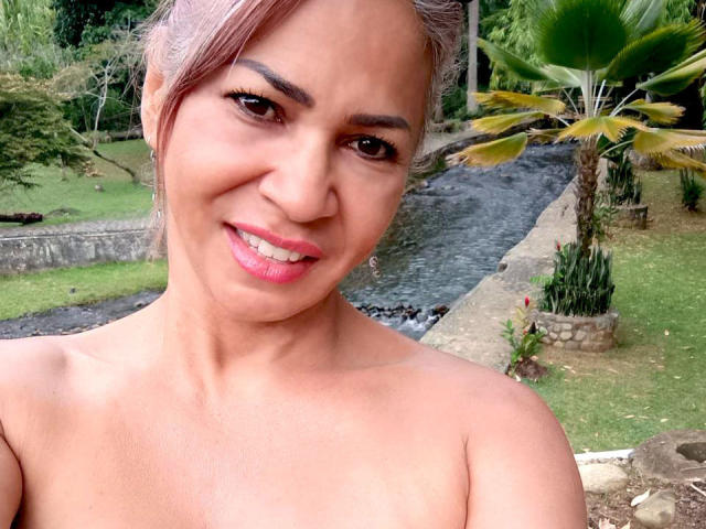 BrigiteWalsh - Live porn &amp; sex cam - 26322757