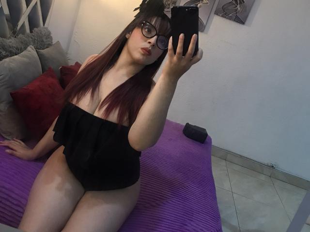 Rosalinnes - Live sex cam - 26330589