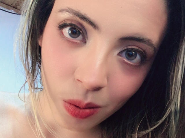 Rosalinnes - Live porn &amp; sex cam - 26331229