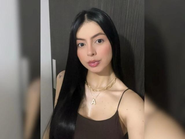 IsabellaJames - Live sexe cam - 26332237