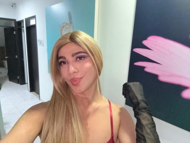 LiaColin - Live porn &amp; sex cam - 26333085