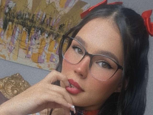 CarolineWill - сексуальная веб-камера в реальном времени - 26334093