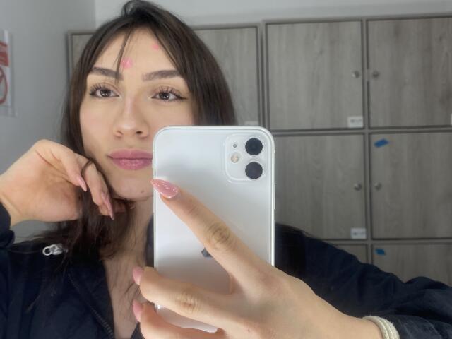 Luluberrie - Élő pornó és szexkamera - 26337465