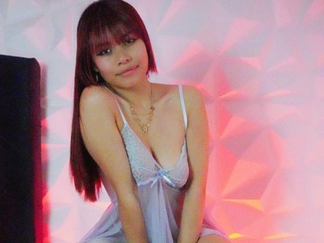 VannesaSaenz - Live Sex Cam - 26338049