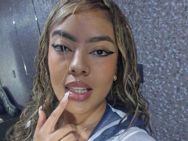 AmelieDuvall - Live porn &amp; sex cam - 26341541