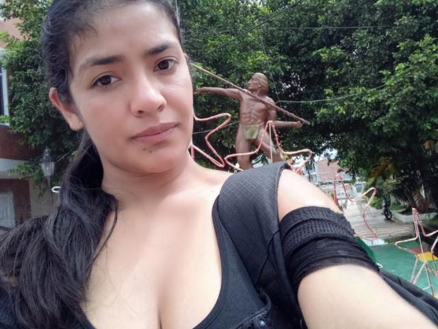 ArianithaXox - Sexe cam en vivo - 26341997