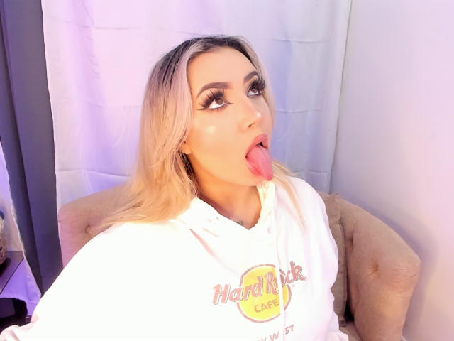 MelissaLust - Live sex cam - 26342161