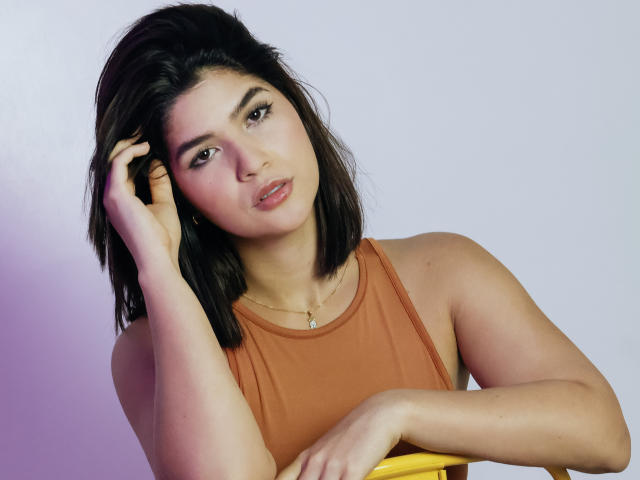 ScarlletZhen - Live porn &amp; sex cam - 26343217