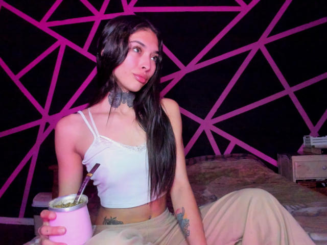 KatieSantana - Live porn &amp; sex cam - 26351693
