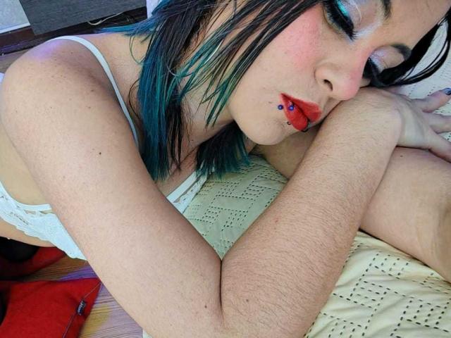 CassieJones - Live sex cam - 26352085