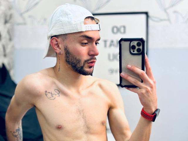 JakeMagnus - Élő pornó és szexkamera - 26355353