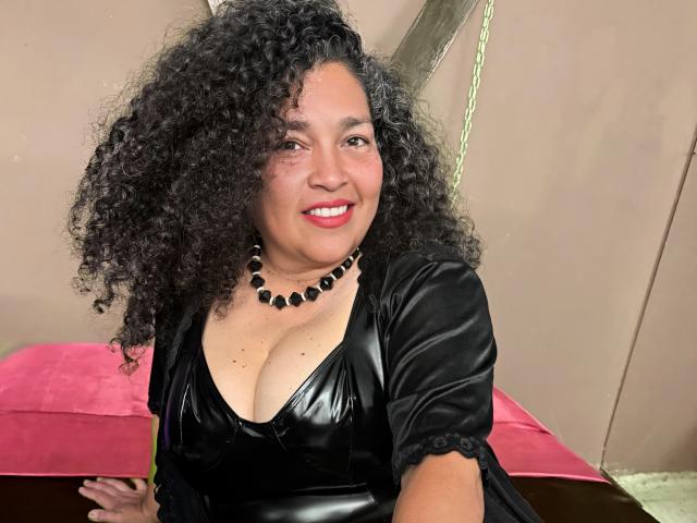 MaturexWoman - Live Sex Cam - 26356829