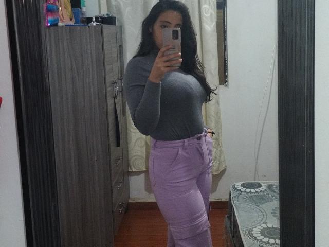 Rosalinnes - Porno na żywo i seks kamera - 26359621