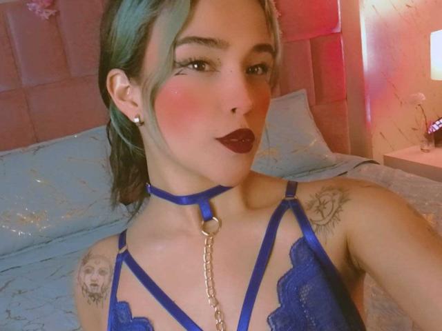 AliiceBlue - Élő pornó és szexkamera - 26362369