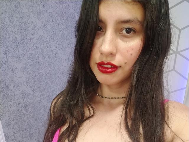 MadissonFontaine - פורנו בשידור חי ומצלמת סקס - 26363313