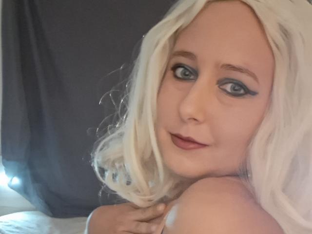 ElvinaMoon - сексуальная веб-камера в реальном времени - 26371169