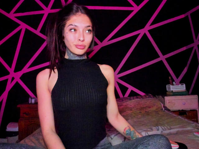 KatieSantana - Live porn &amp; sex cam - 26373973