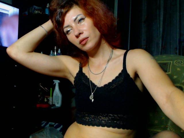 JuliaIce - Live sex cam - 26378885