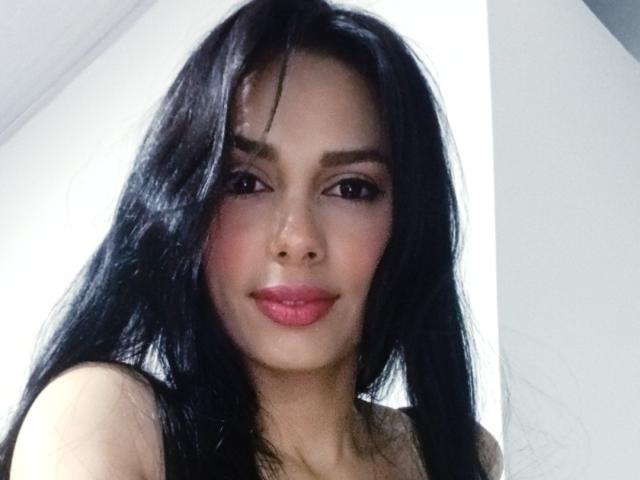 AnaisHilton - Live porn &amp; sex cam - 26381313