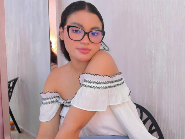 MiiaPalmer - פורנו בשידור חי ומצלמת סקס - 26385089