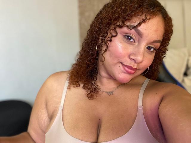 YeraCarey - Live porn &amp; sex cam - 26385737