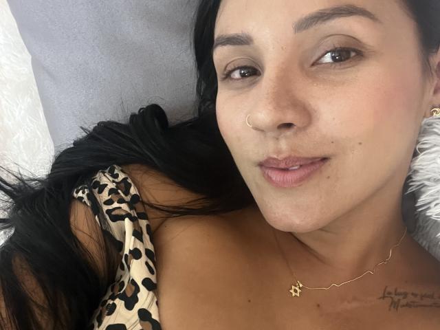 YessiJaymes - Live porn &amp; sex cam - 26388541