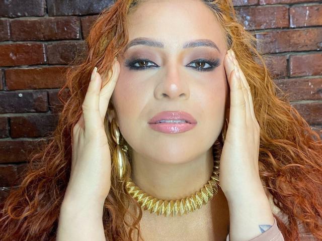 Sahrataylorr - Live porn &amp; sex cam - 26391049