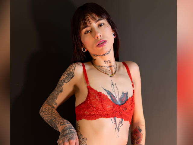 MiaNapoles - сексуальная веб-камера в реальном времени - 26393885