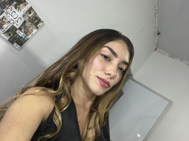 SharonKlart - Porno na żywo i seks kamera - 26394977