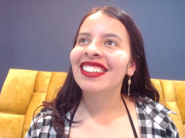 JuliaWaine - Live porn &amp; sex cam - 26396441