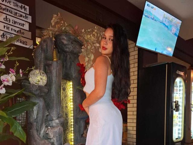 CarolineWill - Live porn &amp; sex cam - 26403553