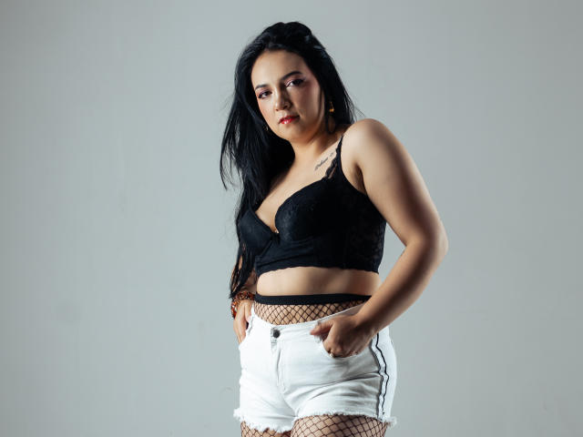 DaniaCarther - Live Sex Cam - 26404565
