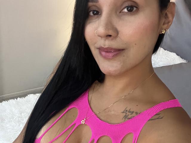 YessiJaymes - Live porn &amp; sex cam - 26406133