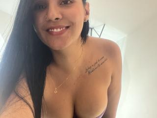 YessiJaymes - Live sex cam - 26406193