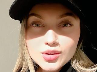 LillithDeluxe - Live porn &amp; sex cam - 26412593