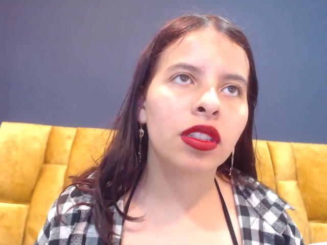 JuliaWaine - Live sex cam - 26413793