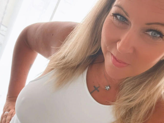 AurelieNoir-hot - Live Sex Cam - 26414417