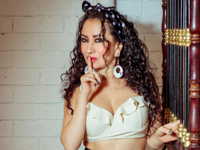 SamanthaAntolin - Live porn &amp; sex cam - 26418081